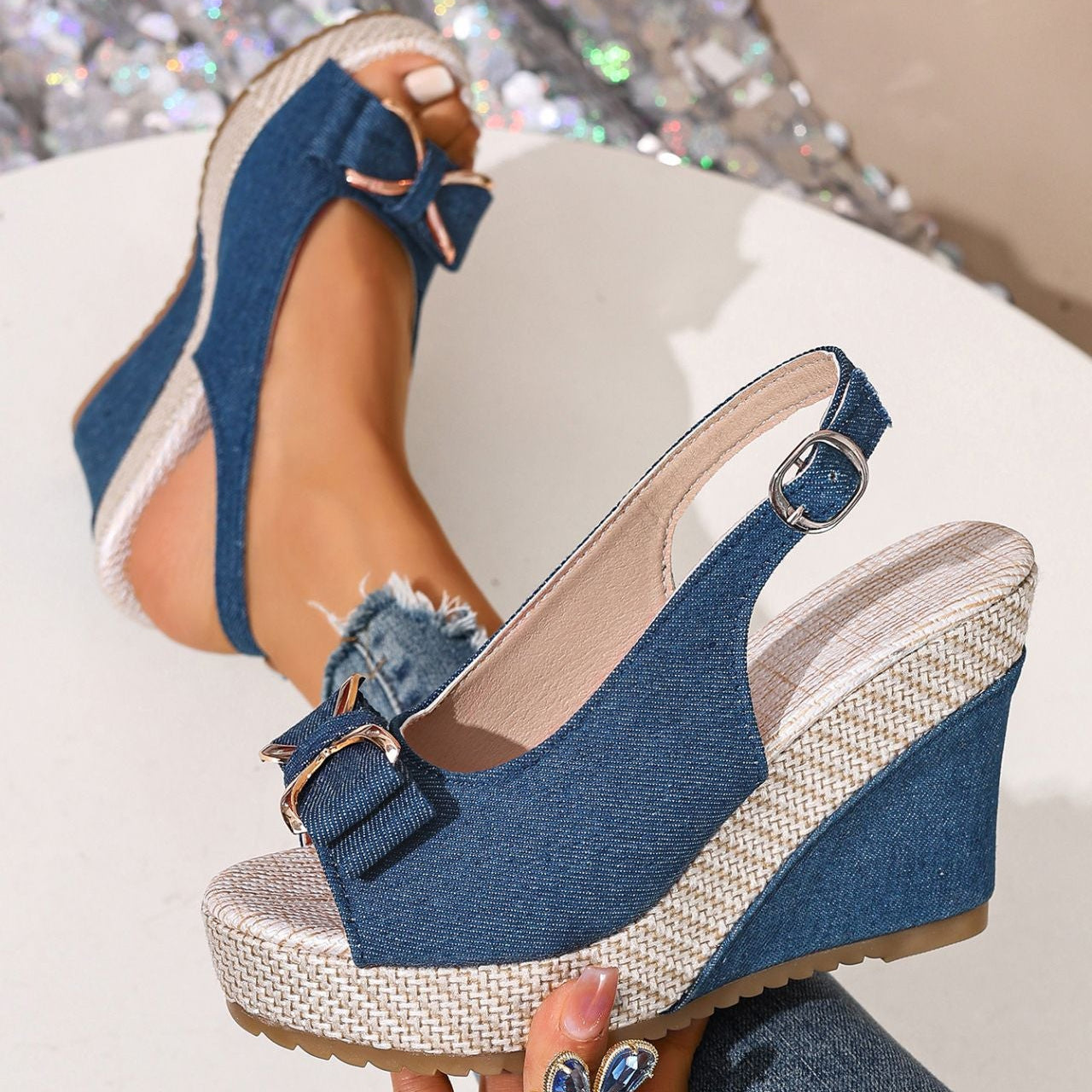 Zeppe in denim celeste con fiocco