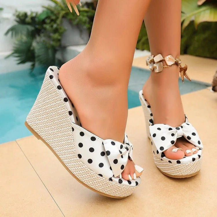 Elara sandali con zeppa a pois