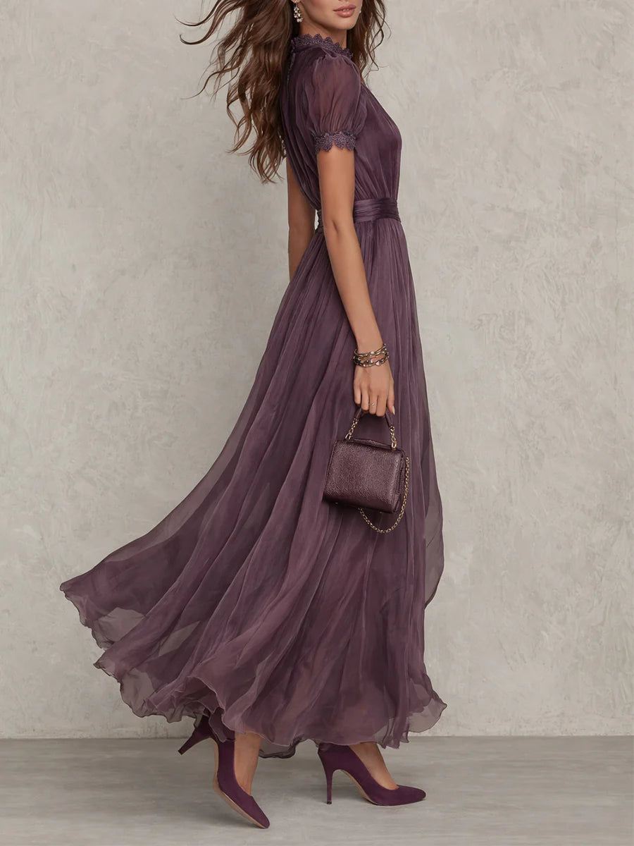 Abito maxi viola in chiffon con scollo a goccia e bordo in pizzo