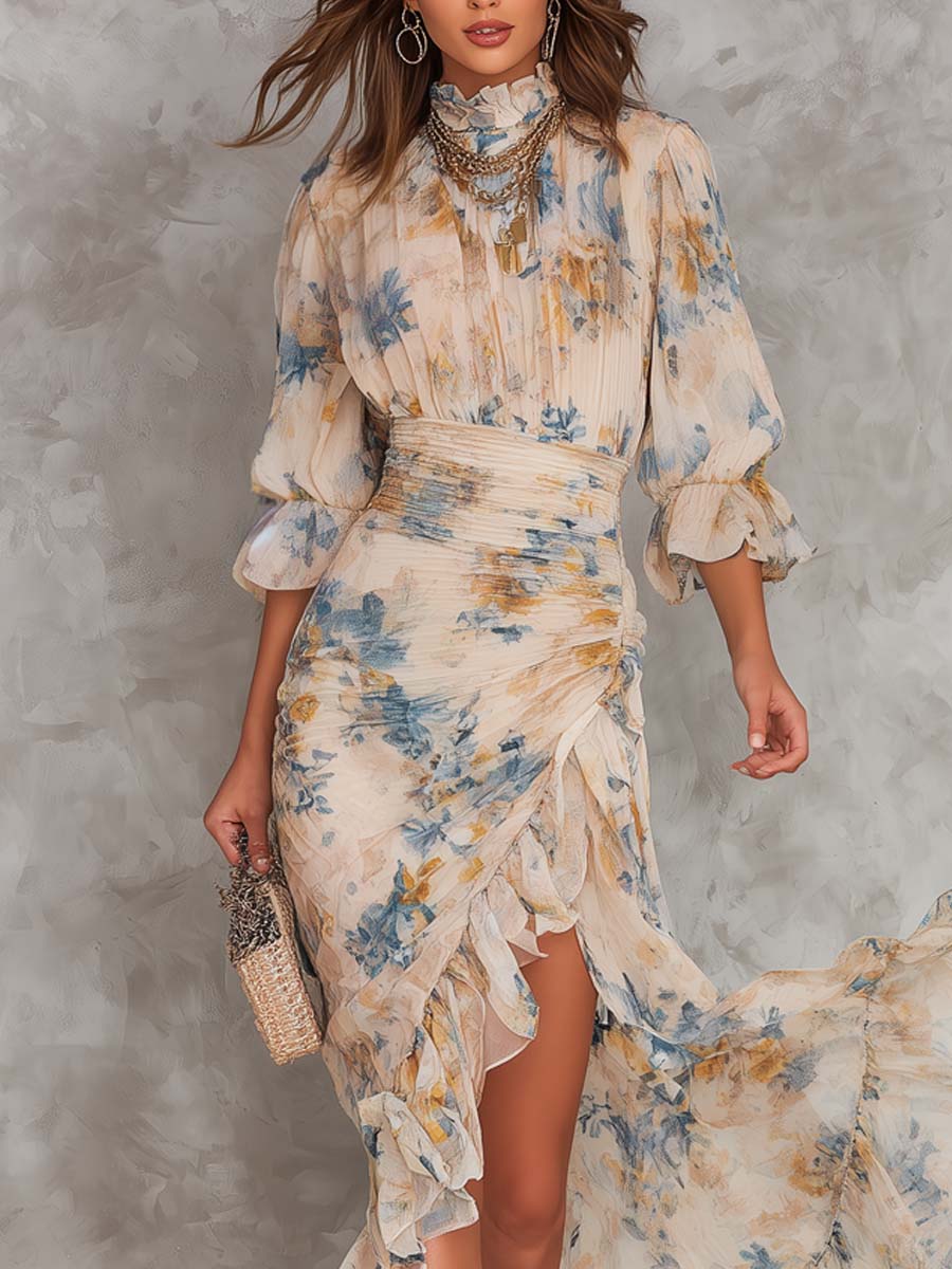 Abito maxi in chiffon beige a collo alto con stampa floreale stile dipinto a olio